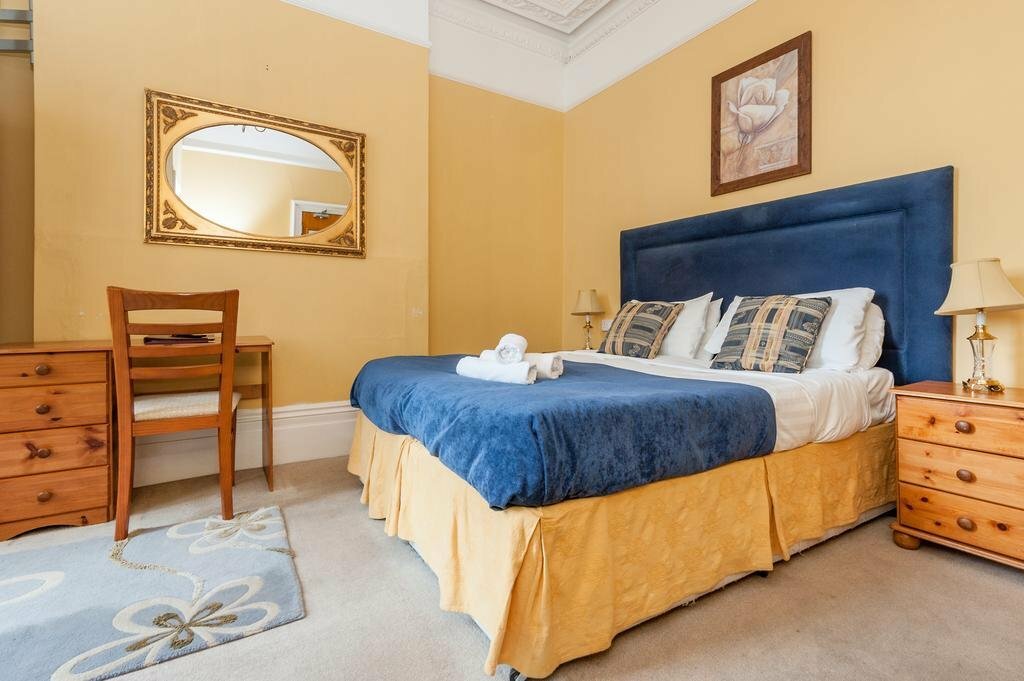 Bristol Gardens Health Spa
