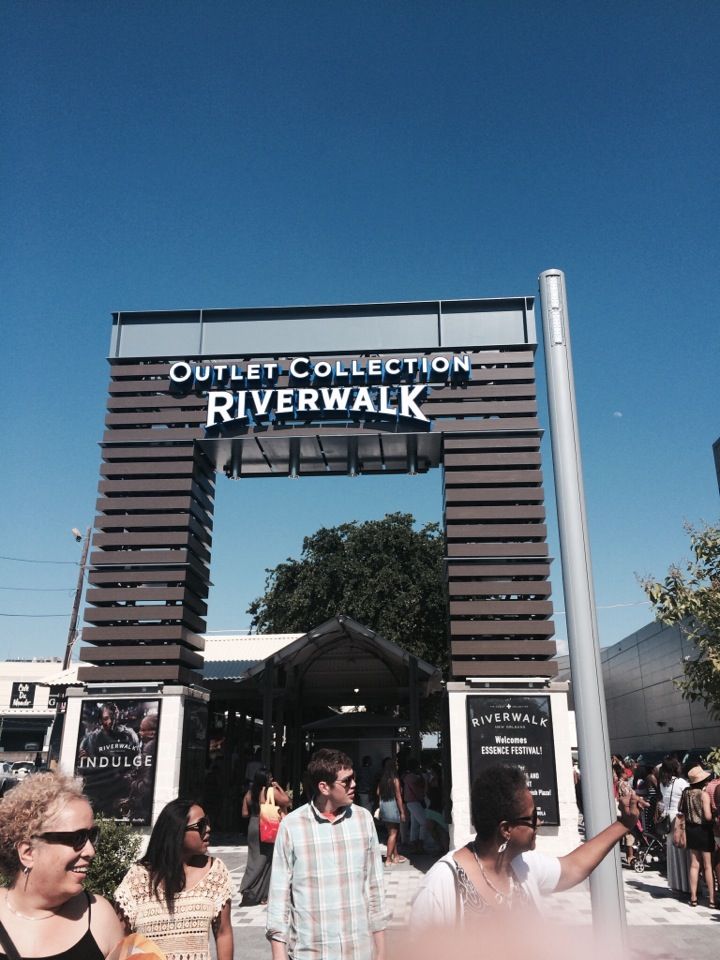 The Outlet Collection at Riverwalk