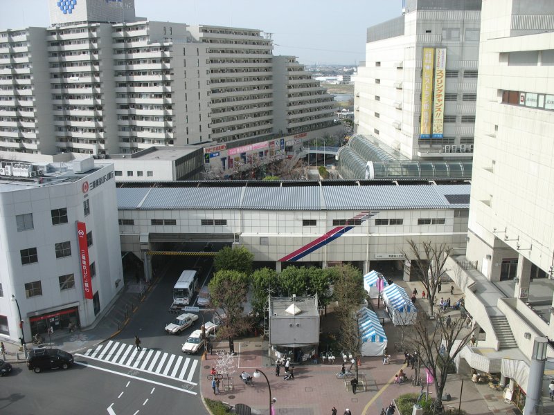 Keio Seiseki Sakuragaoka Shopping Center