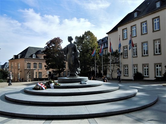 Place Clairefontaine