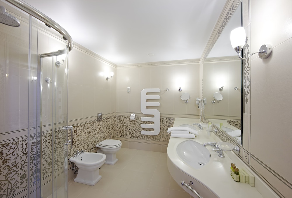 Geldtova Bath