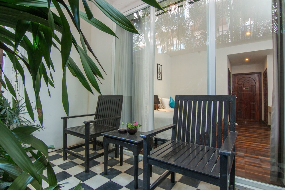 Blue Apsara Vintage Store