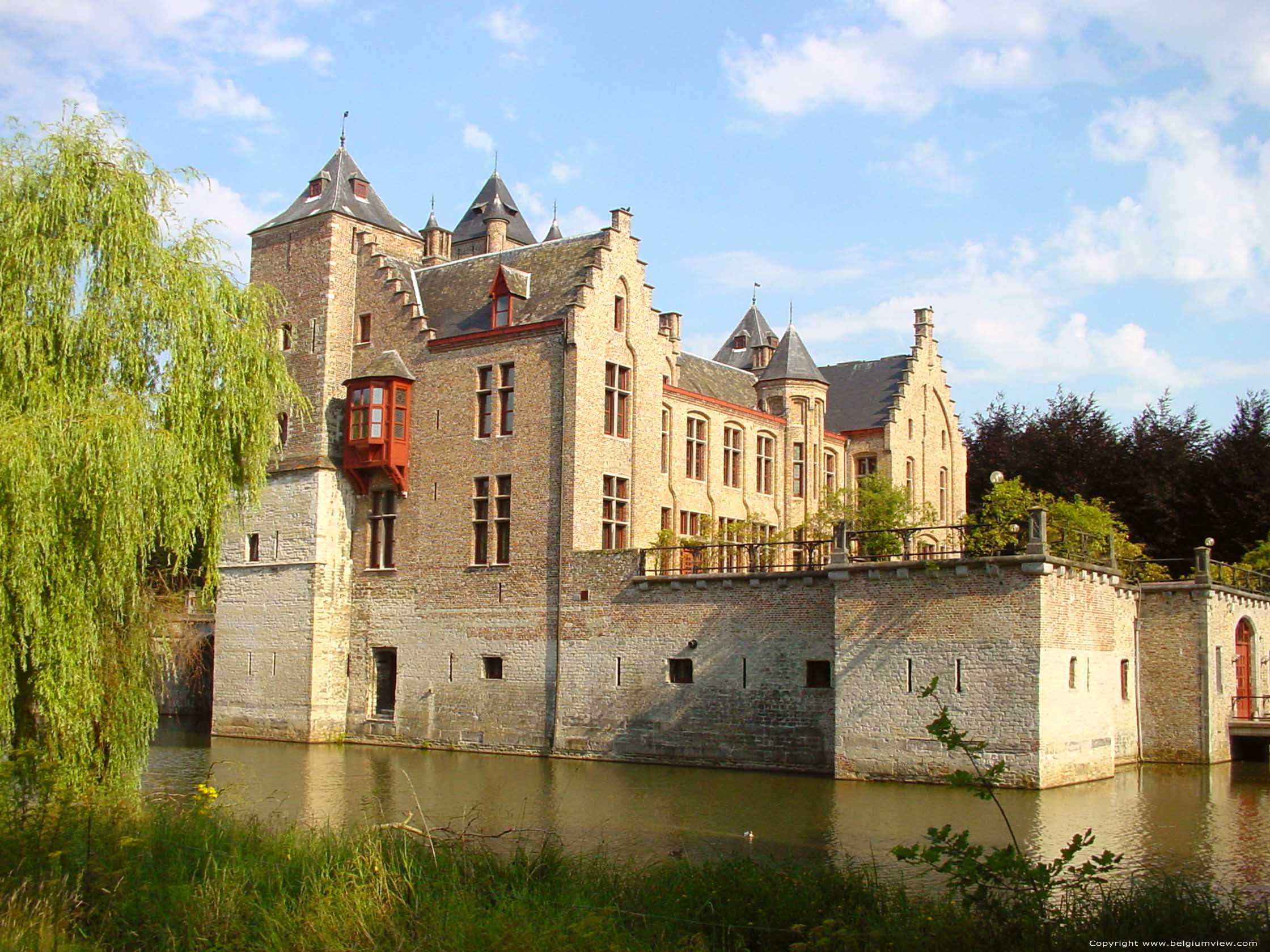 Tillegem Castle