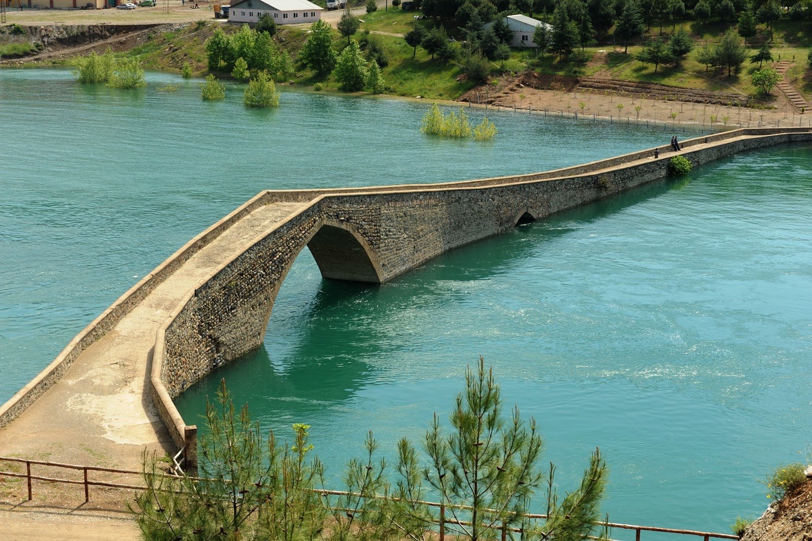 Tarihi Ceyhan Köprüsü