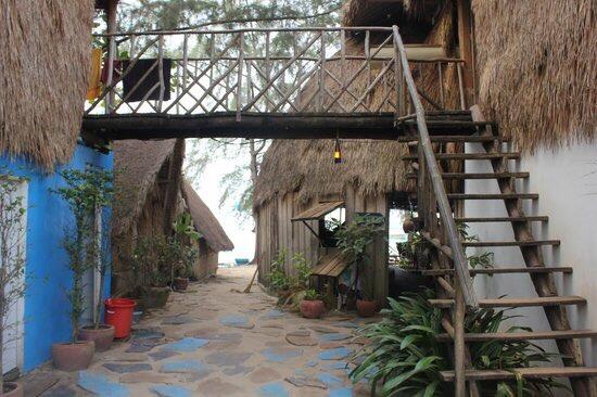 Eden Bar and Hostel