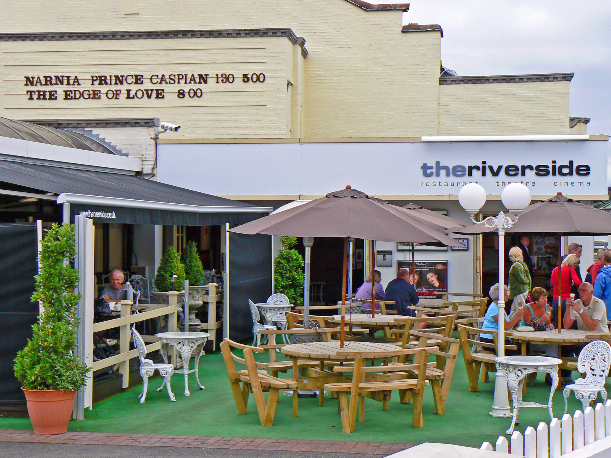 The Riverside Saloon