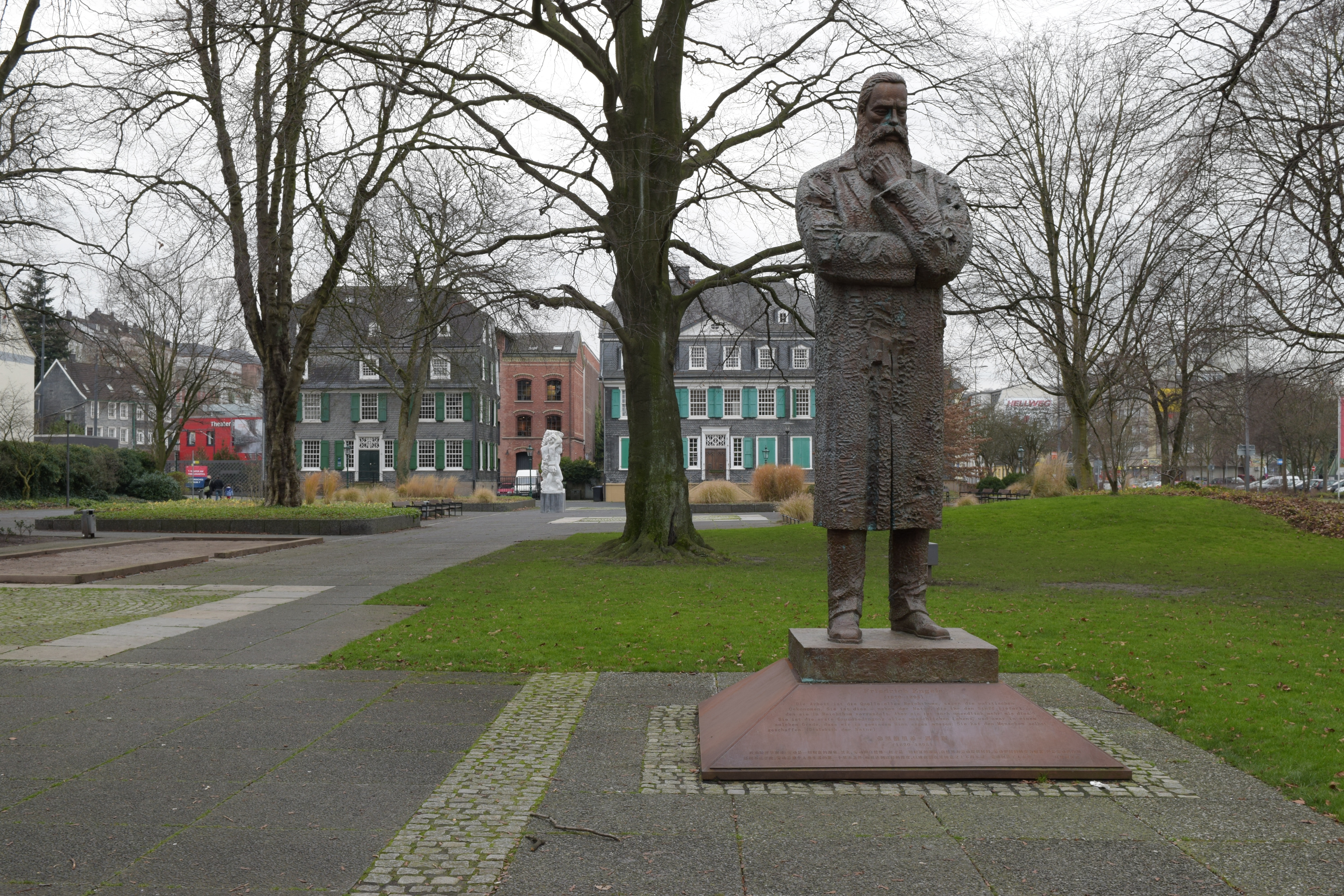 Friedrich-Engels-Denkmal