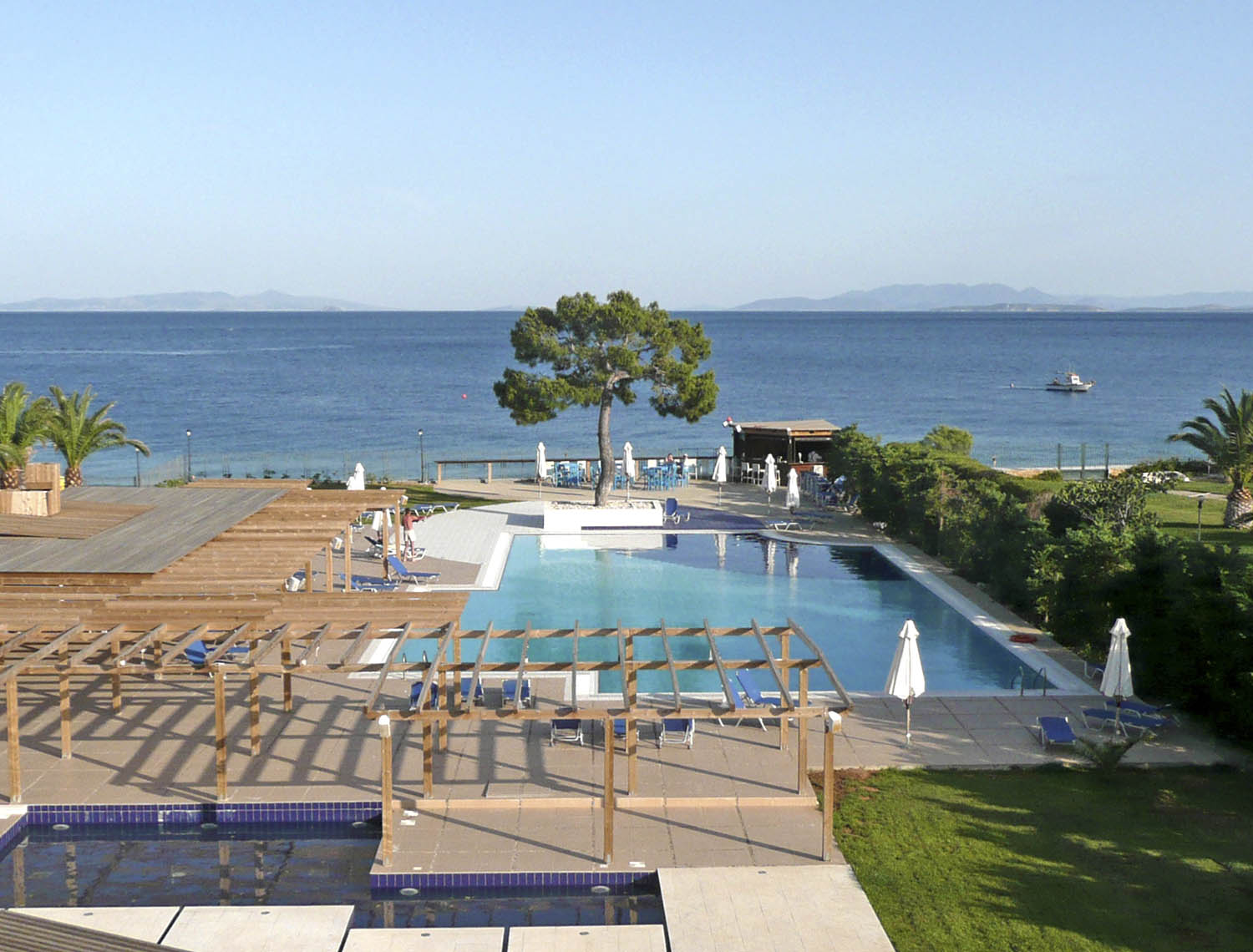 Kineta Beach