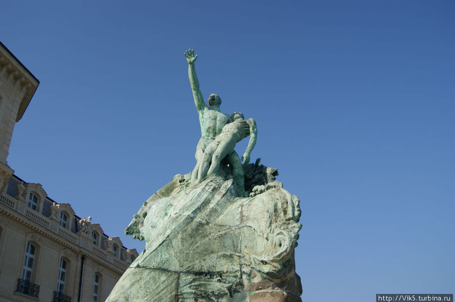 Monument aux Heros de la Mer