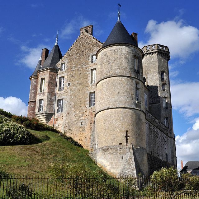 Montmirail Castle