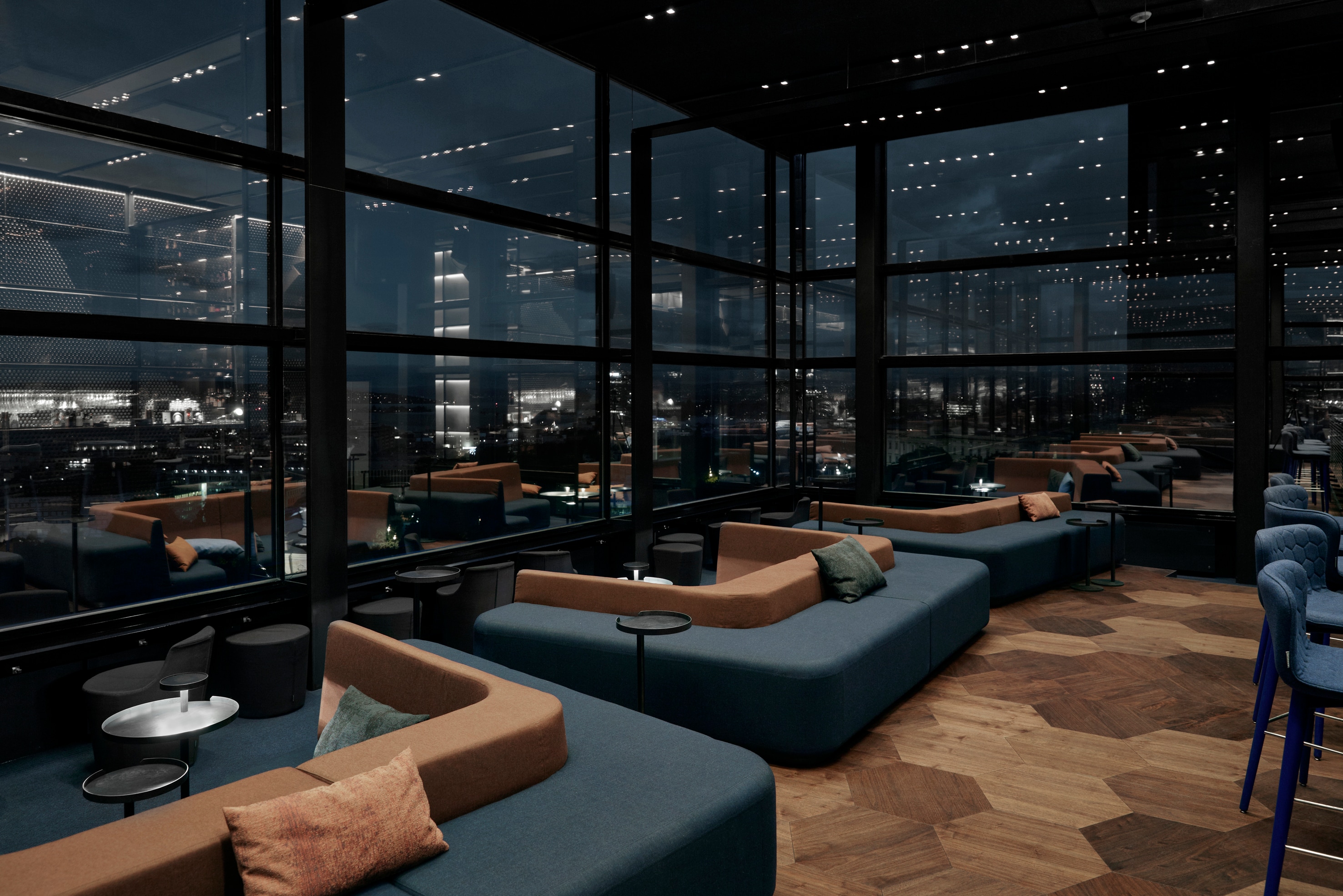 Summit Bar
