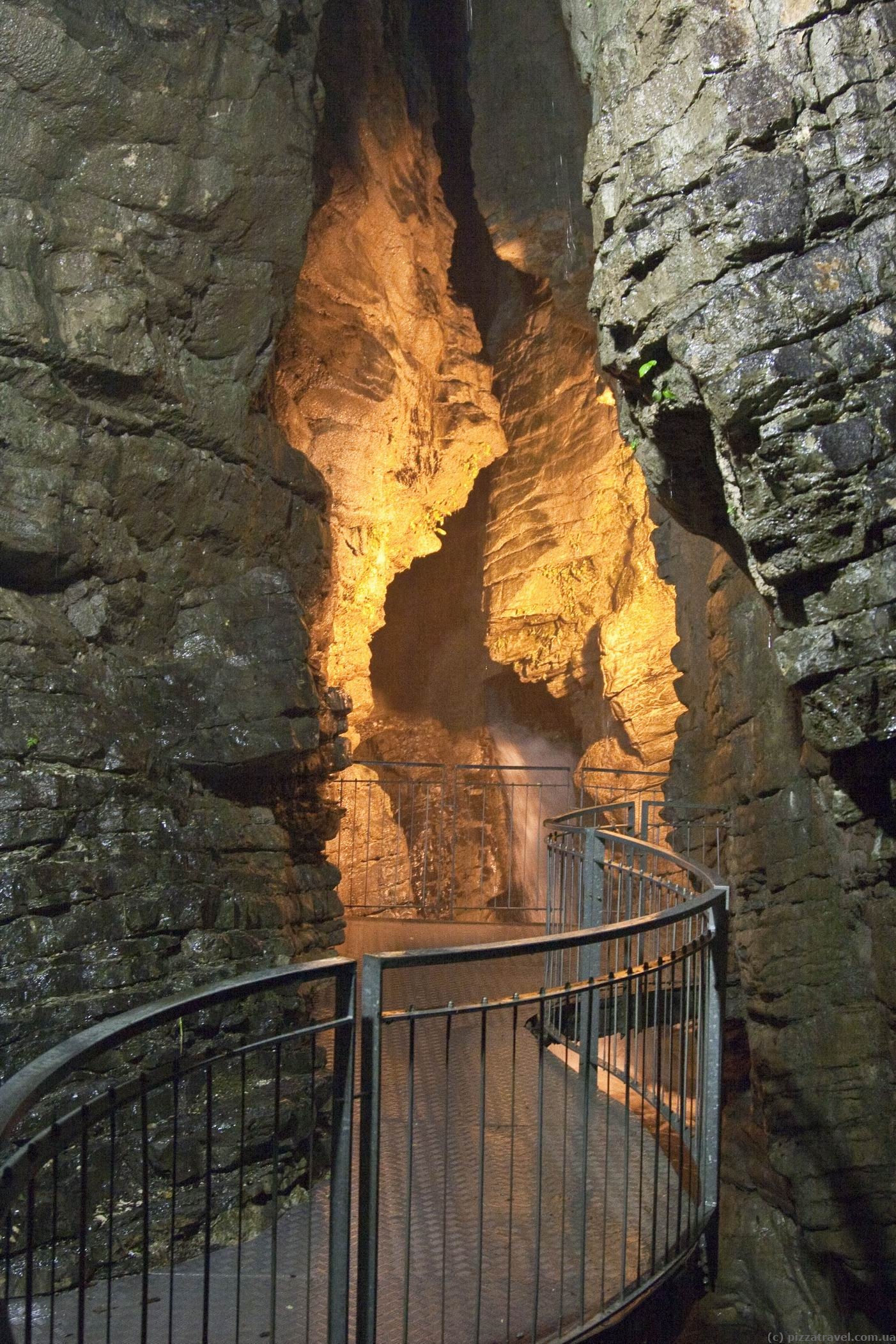 Parco Grotta Cascata Varone
