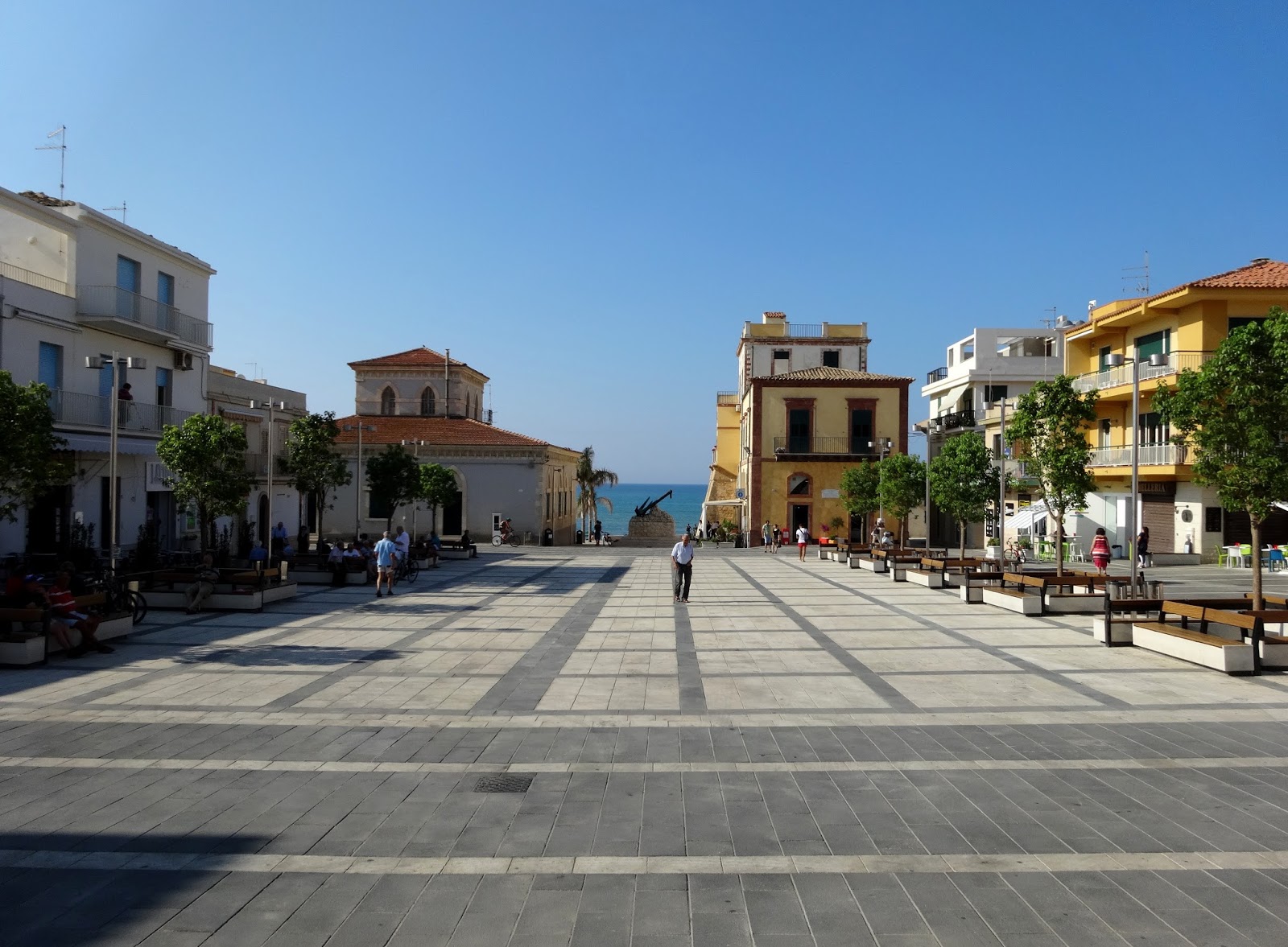 Piazza Castelnuovo