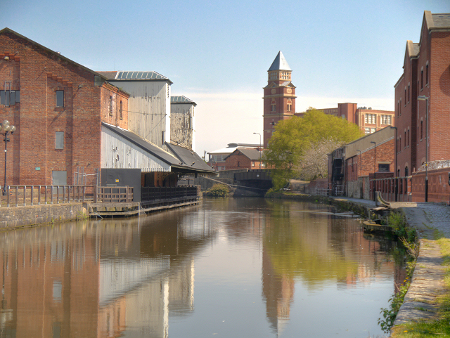 Leeds and Liverpool Canal