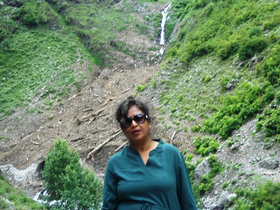 Hadsar Waterfall