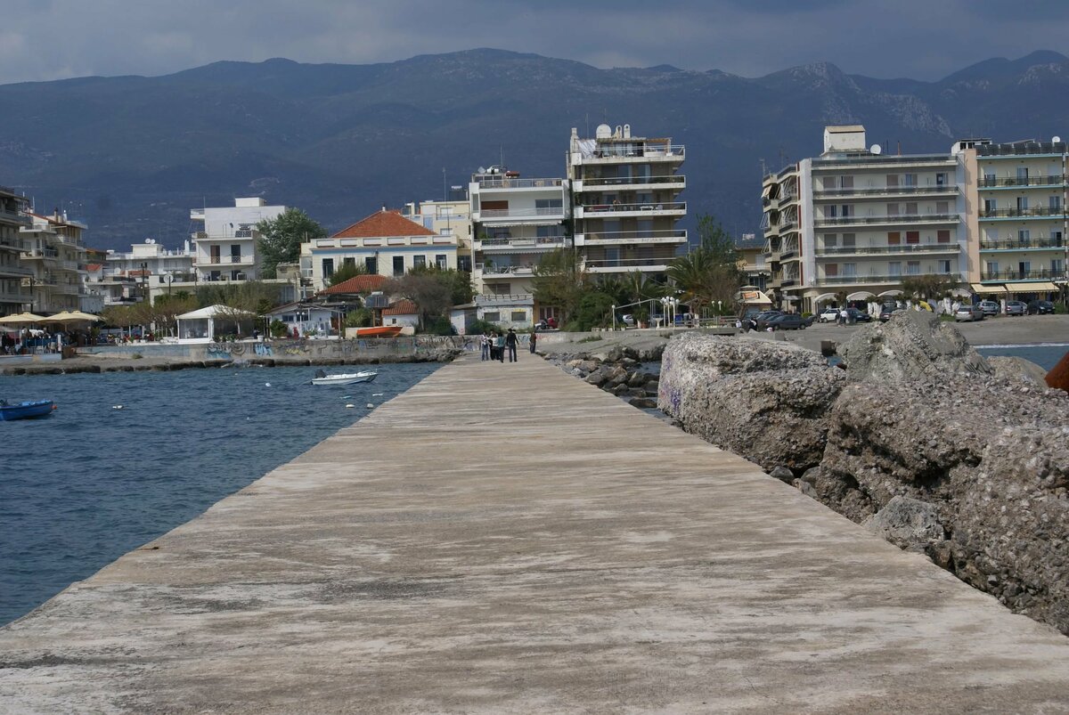 Paralia Almirou
