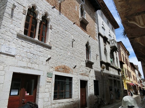 Zuccato Palace