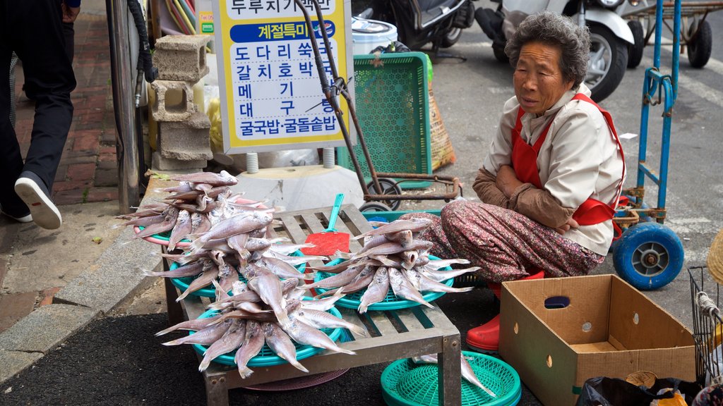 Tongyeong Central Traditional Market