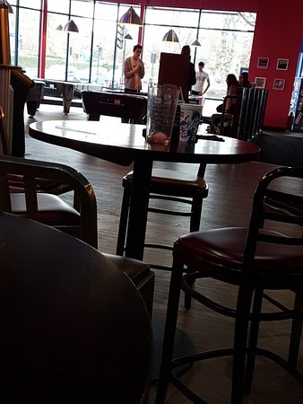 Hollywood Bowl Ashford