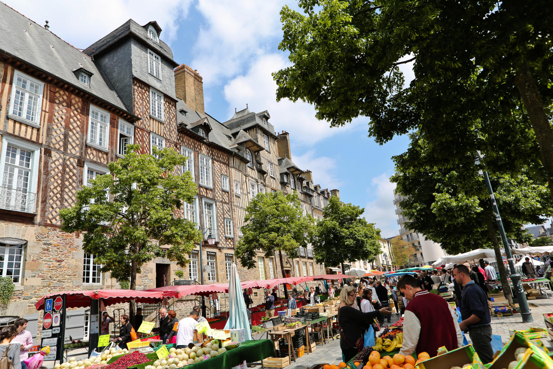 Marché place Fernand Marquigny