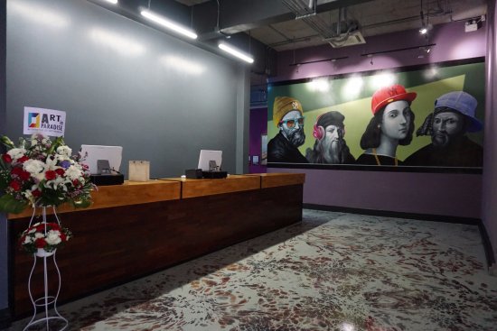 Parody Art Museum & 3D Selfie Studio