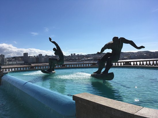 Fuente de Los Surfistas