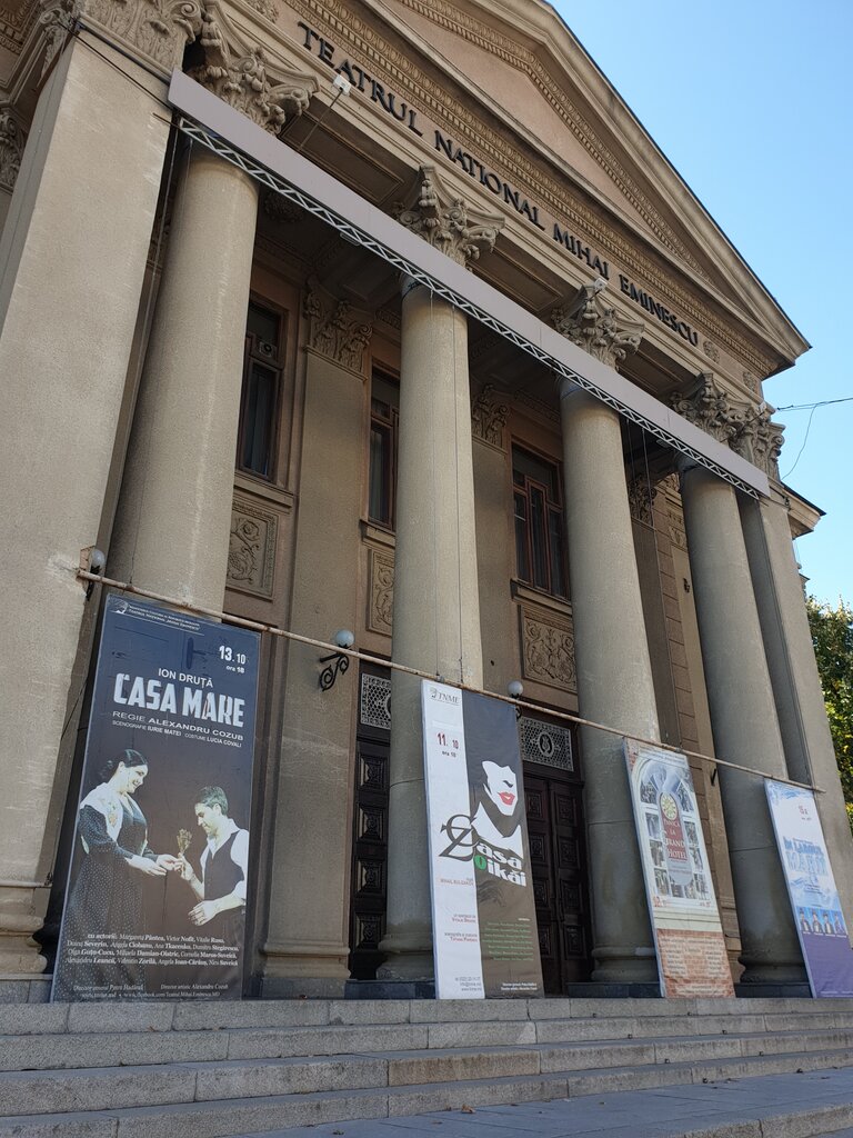 Teatrul National "Mihai Eminescu"