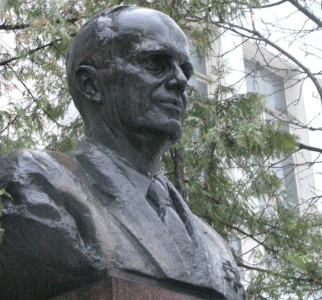 Boris Paton Monument