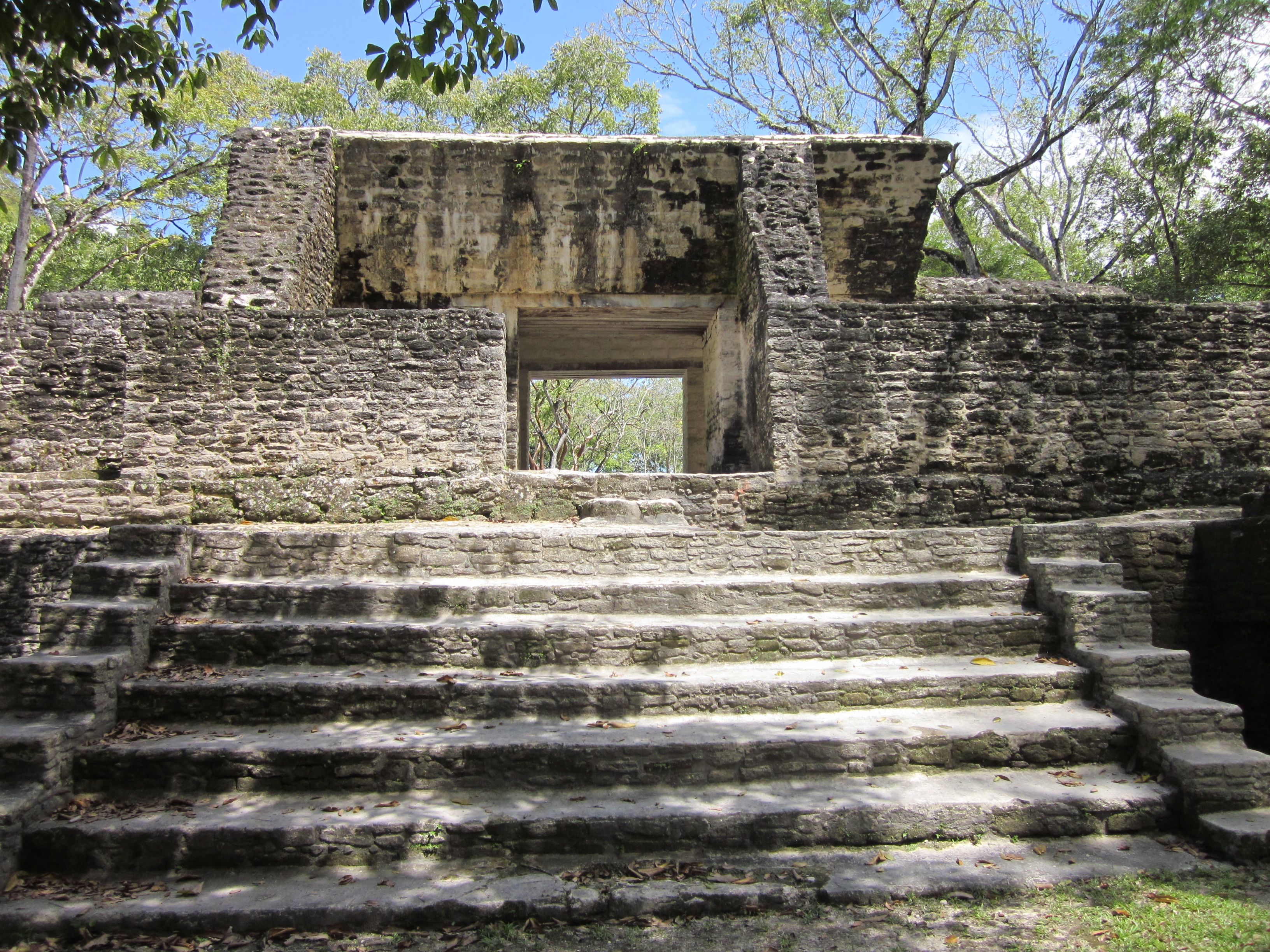 Cahal Pech Mayan Ruins & Museum