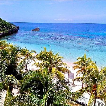 Grand Roatan Beach Club