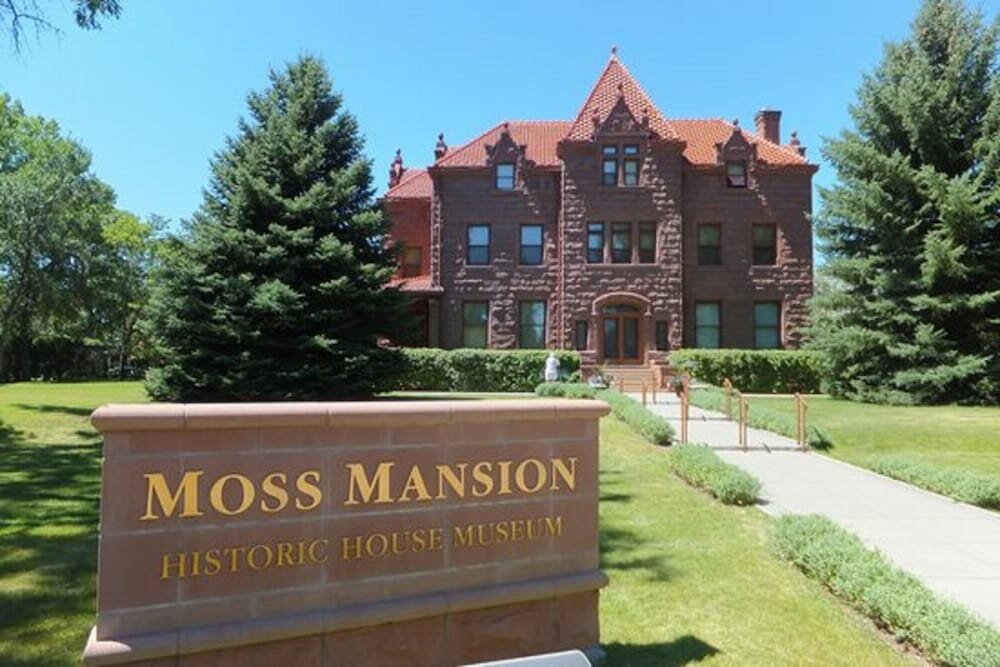 Moss Mansion