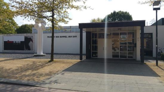 Museum van Bommel van Dam