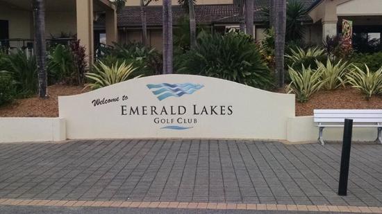 Emerald Lakes Golf Coaching Centre