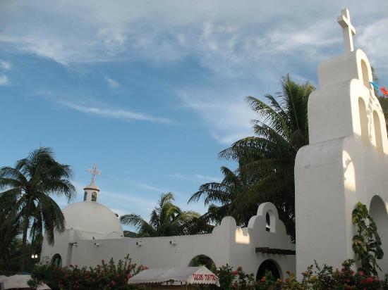 Nuestra Senora del Carmen Catholic Church