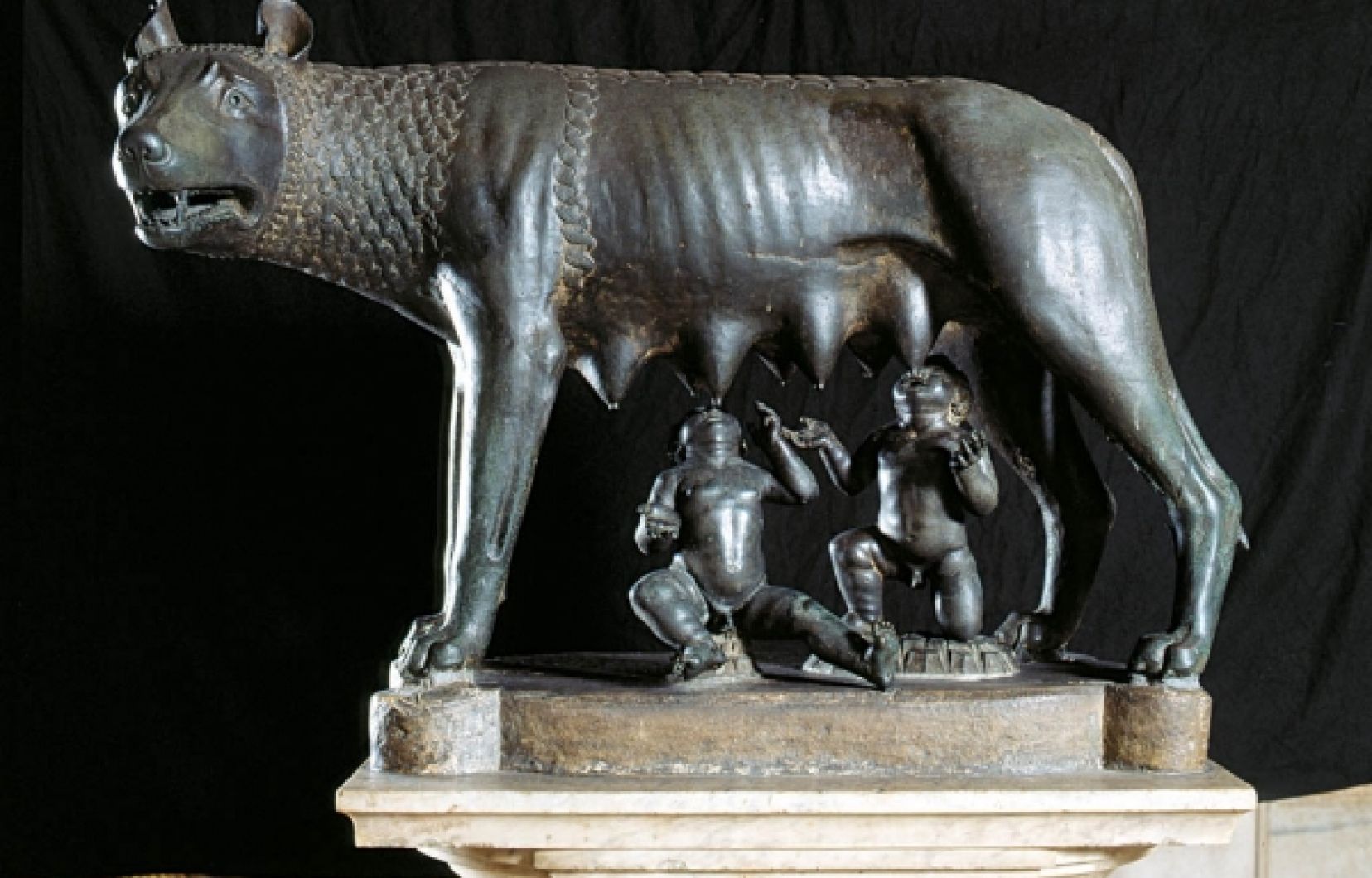 La Statue de la Louve Capitoline