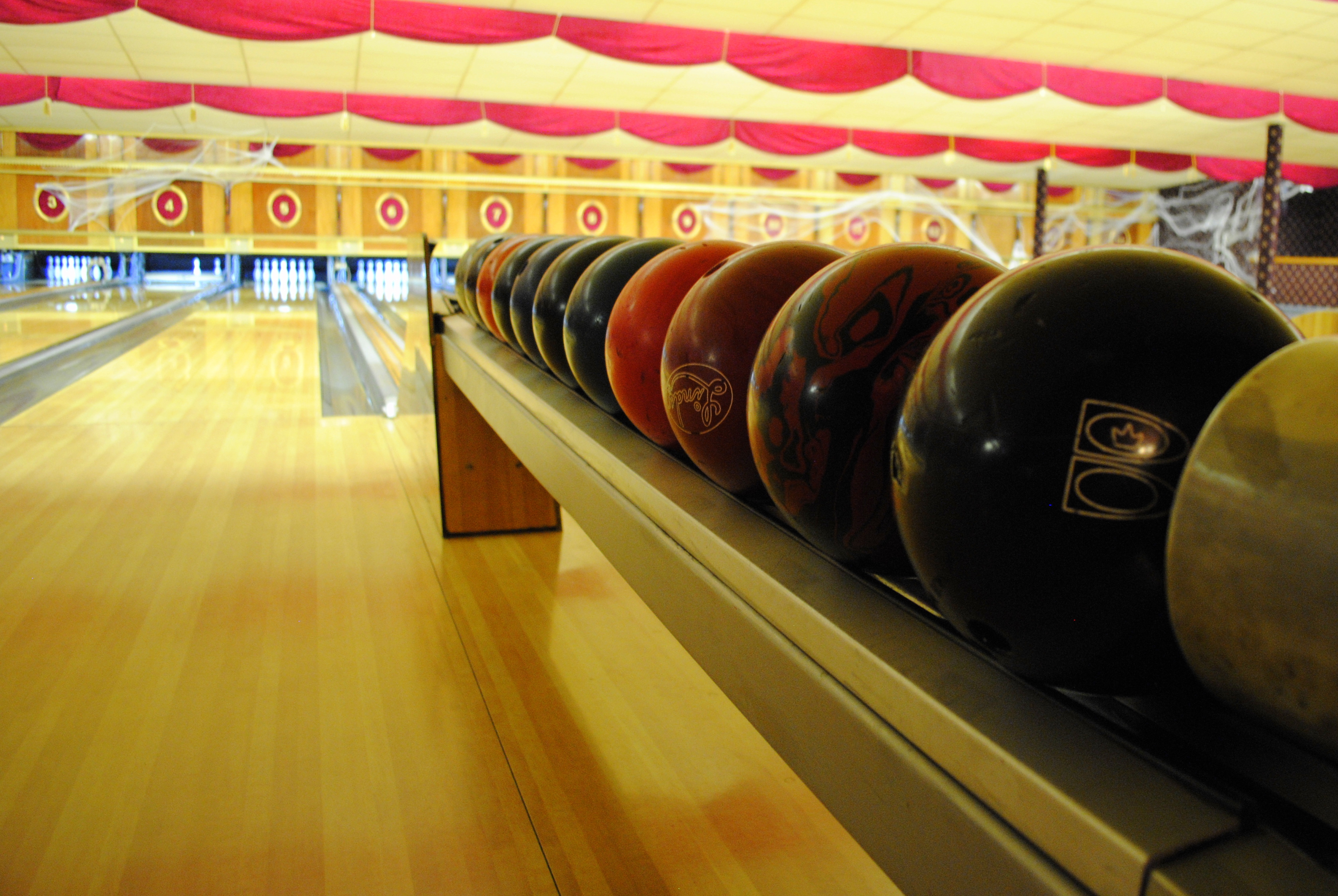 Bowling Helios