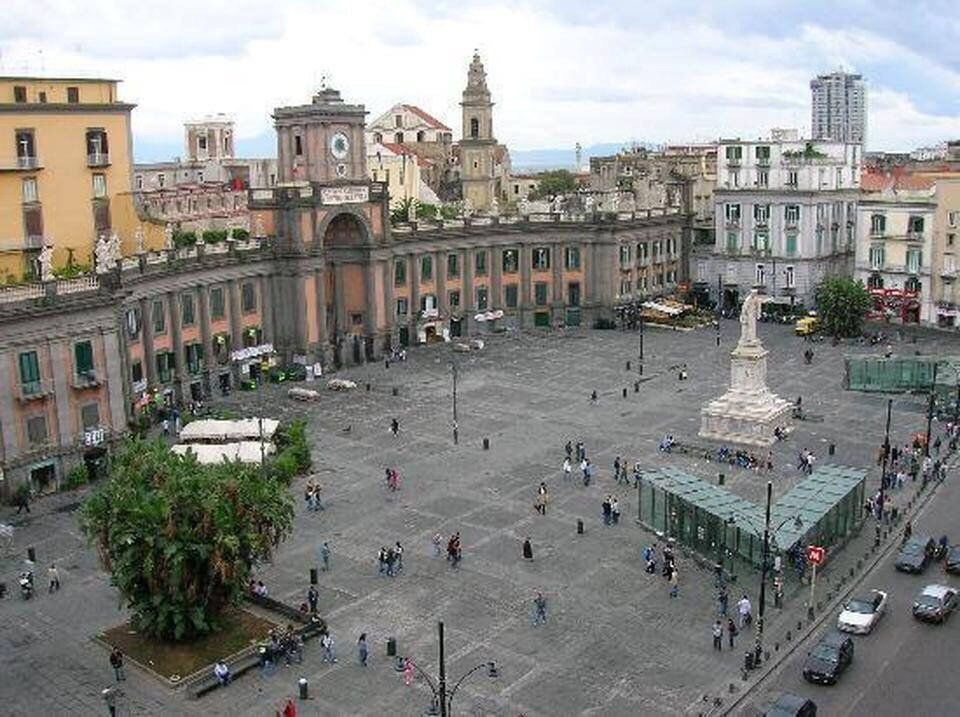 Piazza Dante
