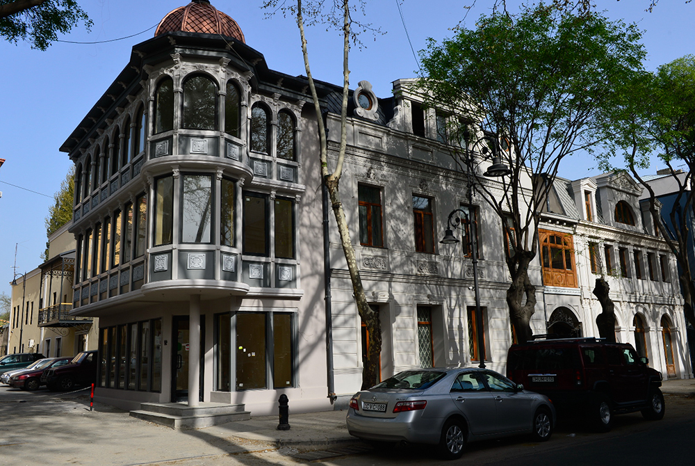 Agmashenebeli Avenue