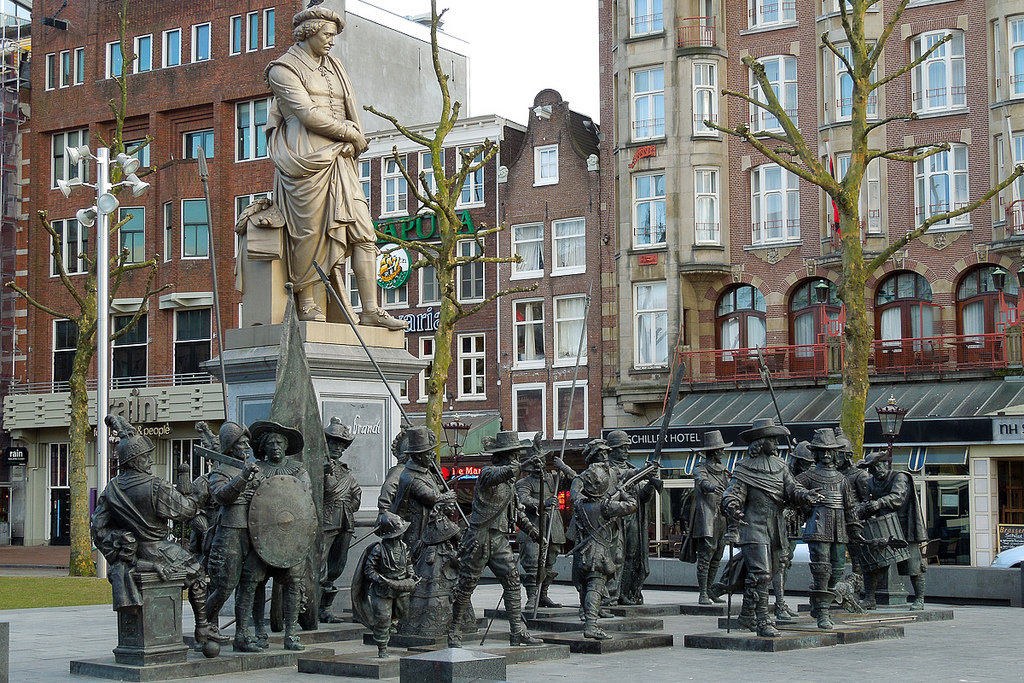 Rembrandt Monument