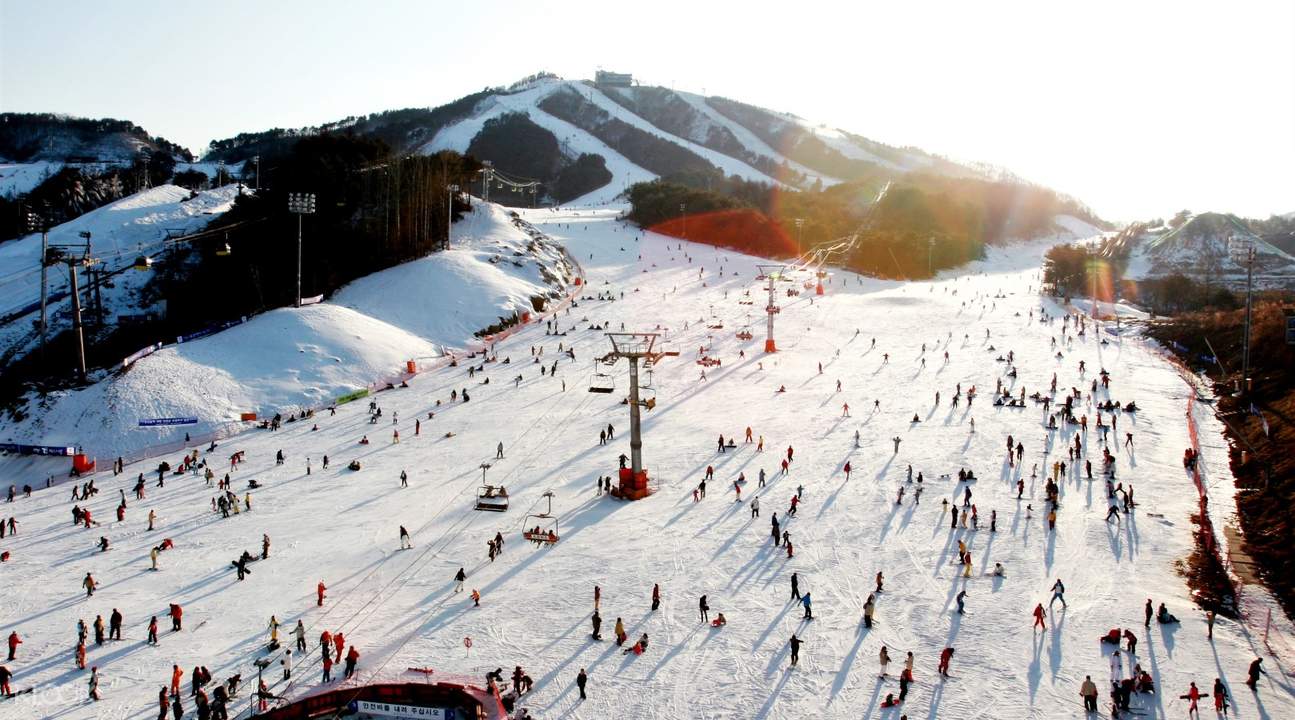 Baiqing Village Ski Resort