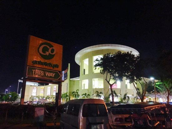 Robinson Place Dumaguete