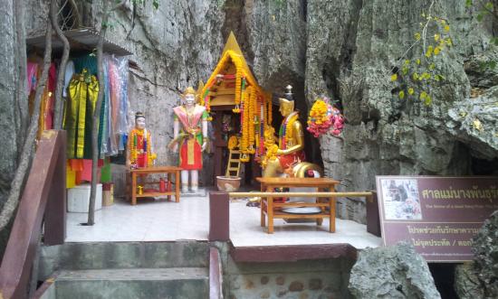 Khao Nang Phanthurat Forest Park