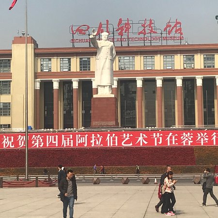 Mao Zedong Statue