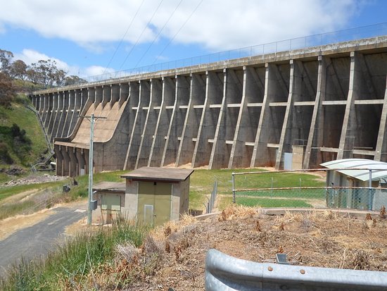 Oberon Dam