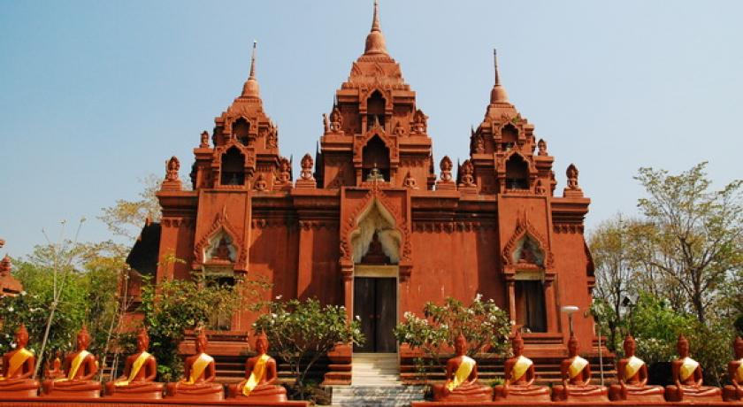 Wat Khao Angkhan Temple