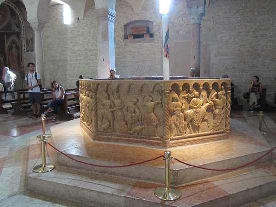Chiesa San Giovanni in Fonte