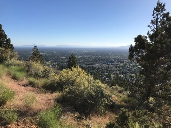 Pilot Butte State Scenic Viewpoint