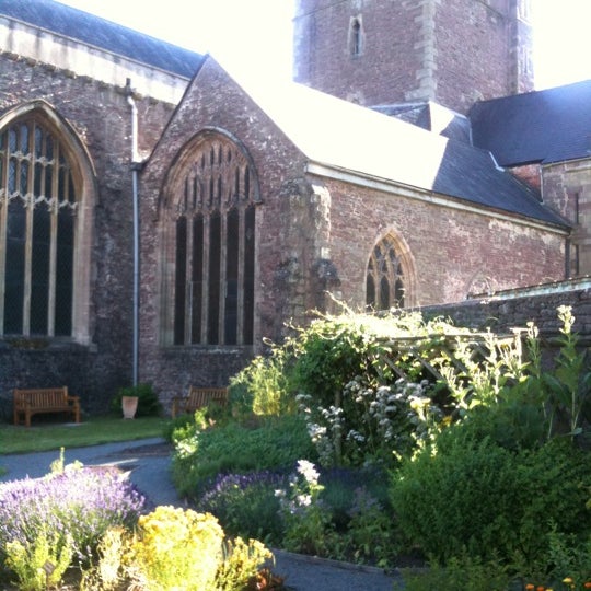 Saint Mary-Le-More