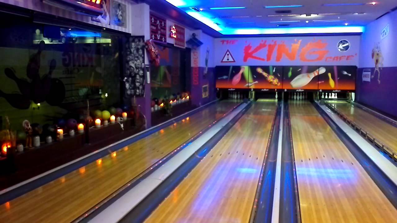 Cozmo Bowling