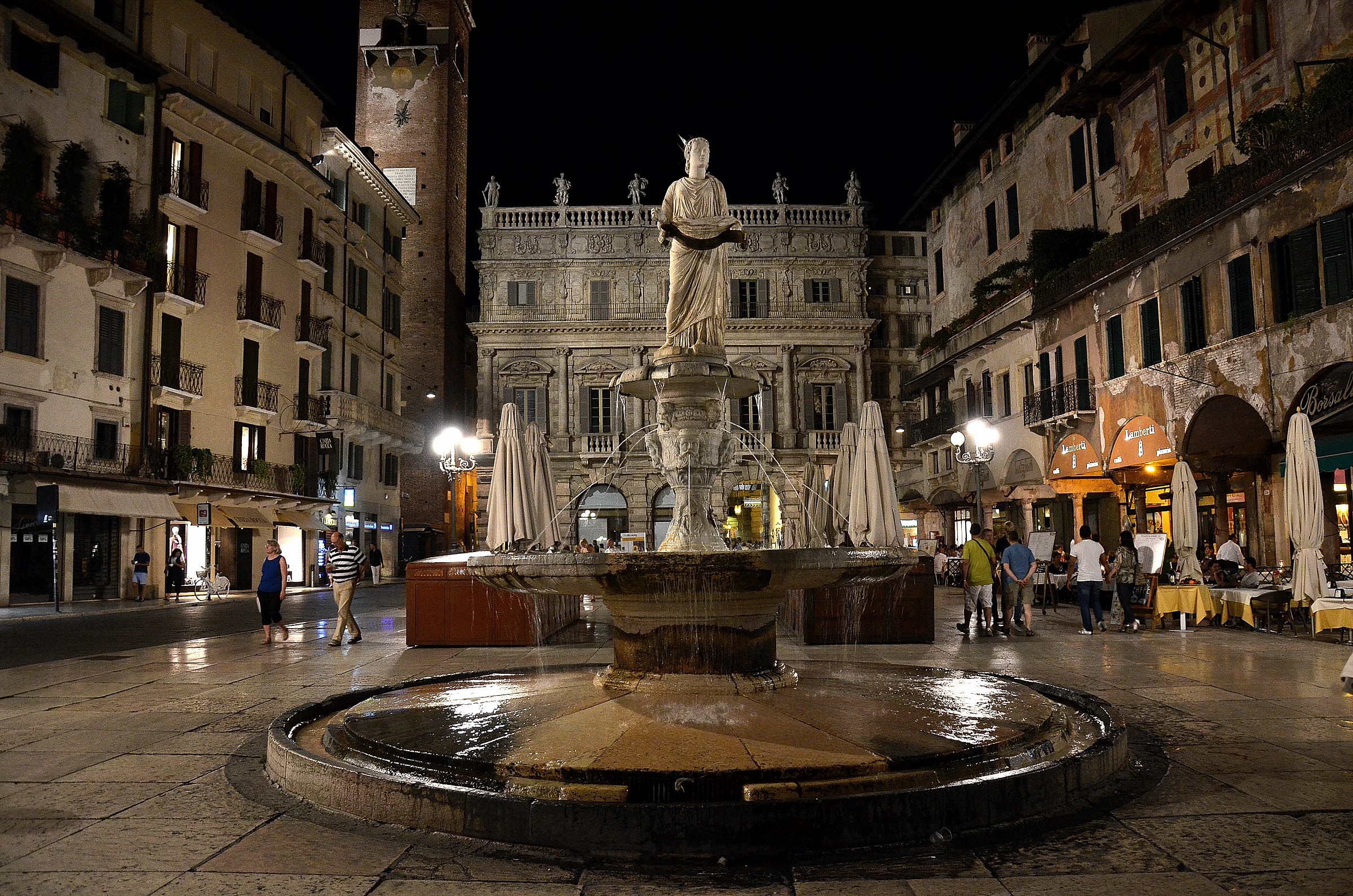 Fontana di Piazza delle Erbe